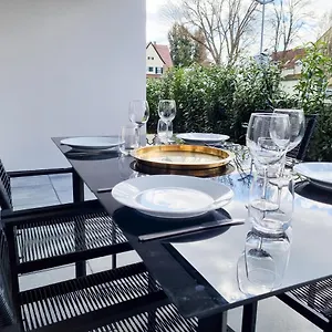 Orangehome: Waldlichtung - Zentral Zwischen Therme Und Stadtmitte Apartment